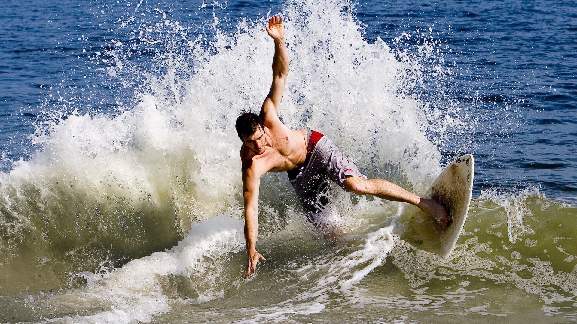 _篮网团队配合默契，持续占据联盟榜首_，篮网队介绍