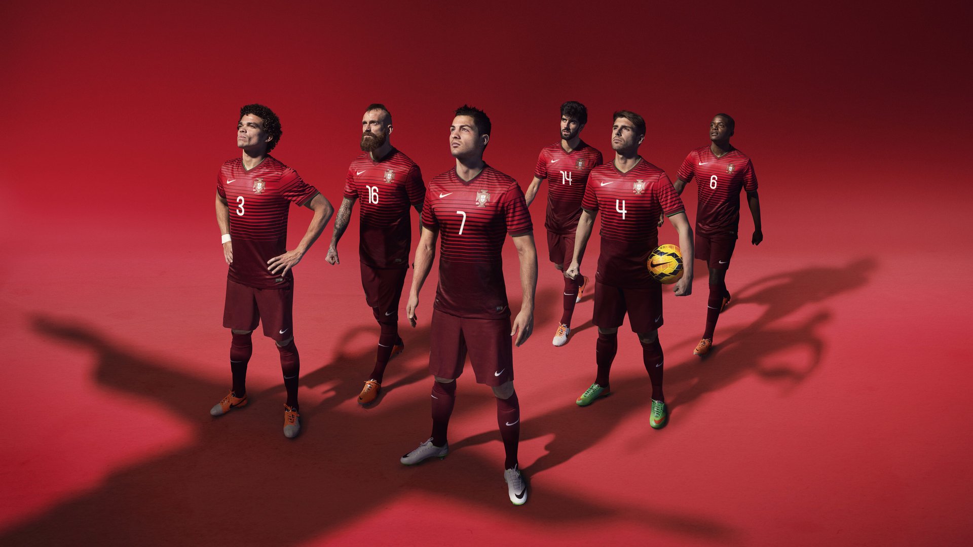 “青少年足球公益赛事广泛开展，推动体育普及”，青少年足球邀请赛